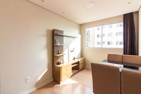 Sala de apartamento para alugar com 2 quartos, 41m² em Jardim Boa Vista (zona Oeste), Osasco