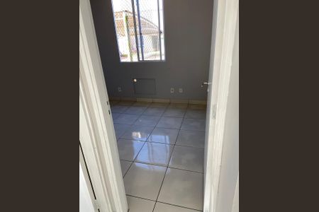 Quarto de apartamento à venda com 2 quartos, 44m² em Fátima, Canoas