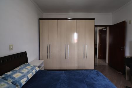 Apartamento à venda com 144m², 2 quartos e 2 vagas Apartamento à venda com 144m², 2 quartos e 2 vagasQuarto 1