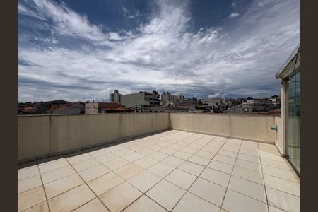 Apartamento à venda com 144m², 2 quartos e 2 vagas Apartamento à venda com 144m², 2 quartos e 2 vagasCobertura