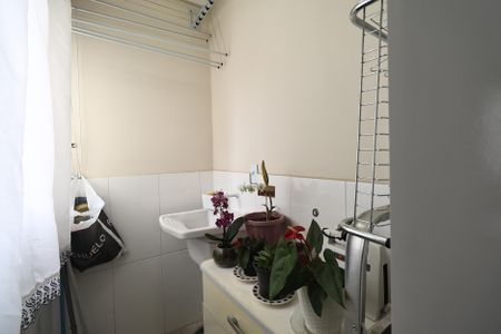 Apartamento à venda com 144m², 2 quartos e 2 vagas Apartamento à venda com 144m², 2 quartos e 2 vagasLavanderia 1