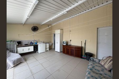 Apartamento à venda com 144m², 2 quartos e 2 vagas Apartamento à venda com 144m², 2 quartos e 2 vagasLavanderia 2