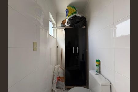 Apartamento à venda com 144m², 2 quartos e 2 vagas Apartamento à venda com 144m², 2 quartos e 2 vagasLavabo/ depósito