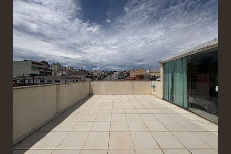 Apartamento à venda com 144m², 2 quartos e 2 vagas Apartamento à venda com 144m², 2 quartos e 2 vagasCobertura