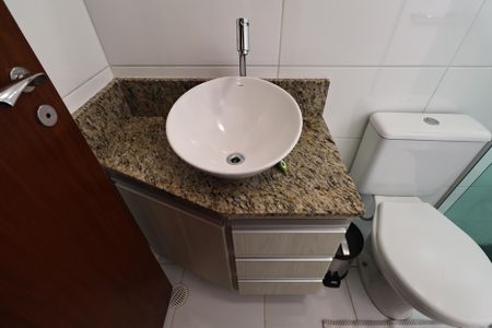 Apartamento à venda com 144m², 2 quartos e 2 vagas Apartamento à venda com 144m², 2 quartos e 2 vagasBanheiro da Suíte