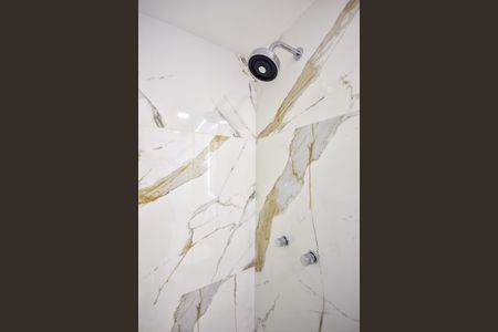 Apartamento à venda com 56m², 2 quartos e 1 vagaChuveiro do Banheiro