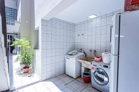 Casa à venda com 150m², 5 quartos e 2 vagasÁrea de Serviço