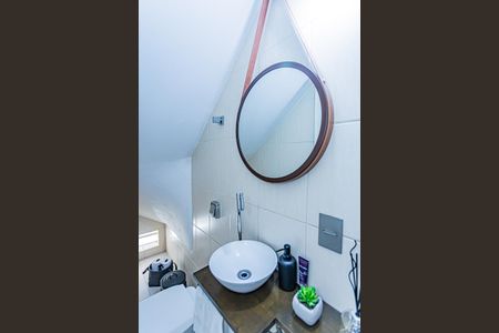 Casa à venda com 150m², 5 quartos e 2 vagasLavabo