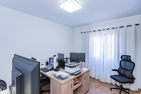 Casa à venda com 150m², 5 quartos e 2 vagasQuarto 2