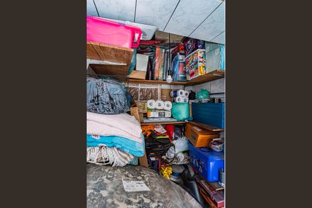 Casa à venda com 150m², 5 quartos e 2 vagasDepósito