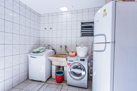 Casa à venda com 150m², 5 quartos e 2 vagasÁrea de Serviço