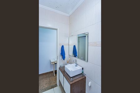 Casa à venda com 150m², 5 quartos e 2 vagasBanheiro 2