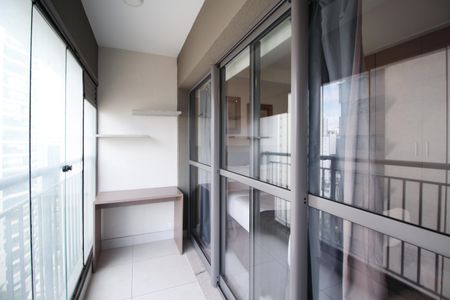 Varanda de apartamento à venda com 2 quartos, 26m² em Indianópolis, São Paulo