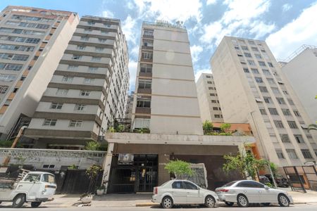 Apartamento à venda com 61m², 1 quarto e 1 vagaFachada