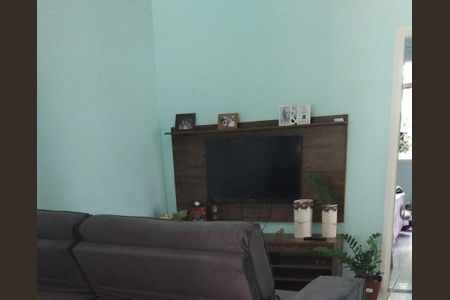 Casa à venda com 340m², 2 quartos e 3 vagas Casa à venda com 340m², 2 quartos e 3 vagasSala