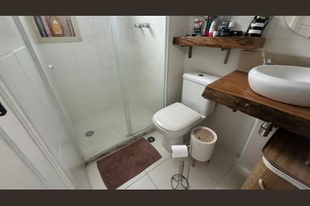 Apartamento à venda com 82m², 2 quartos e 1 vaga Apartamento à venda com 82m², 2 quartos e 1 vagaBanheiro quarto 2