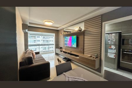 Apartamento à venda com 82m², 2 quartos e 1 vaga Apartamento à venda com 82m², 2 quartos e 1 vagaSala