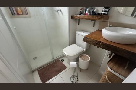 Apartamento à venda com 82m², 2 quartos e 1 vaga Apartamento à venda com 82m², 2 quartos e 1 vagaBanheiro quarto 2