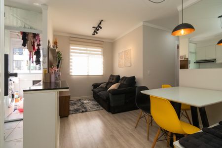 Sala de apartamento para alugar com 2 quartos, 45m² em Vila Ema, São Paulo