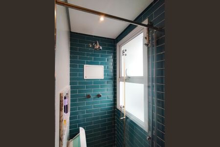 Apartamento à venda com 79m², 2 quartos e 2 vagasSuíte - Banheiro