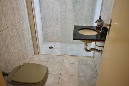 Apartamento para alugar com 60m², 2 quartos e sem vaga Apartamento para alugar com 60m², 2 quartos e sem vagaBanheiro Social