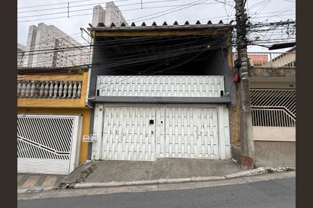 Casa para alugar com 120m², 2 quartos e 1 vagaFachada