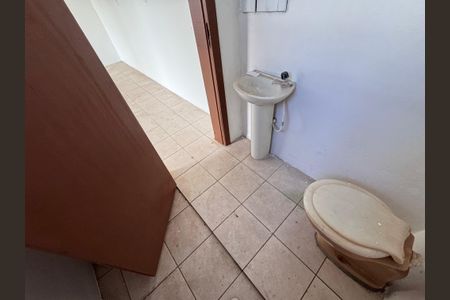 Banheiro de kitnet/studio para alugar com 1 quarto, 40m² em Rio dos Sinos, São Leopoldo