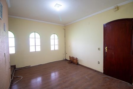 Sala de casa para alugar com 3 quartos, 194m² em Jardim Maria Antônia Prado, Sorocaba