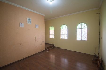 Casa para alugar com 194m², 3 quartos e 2 vagas Casa para alugar com 194m², 3 quartos e 2 vagasSala