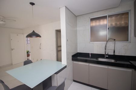 Apartamento à venda com 63m², 2 quartos e 1 vagaCozinha