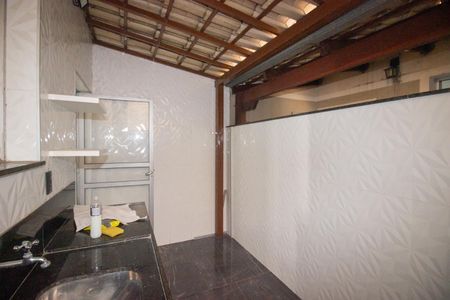 Apartamento à venda com 63m², 2 quartos e 1 vagaÁrea de Serviço