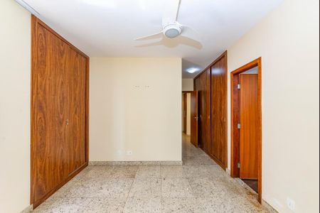 Apartamento à venda com 140m², 4 quartos e 3 vagasSuíte