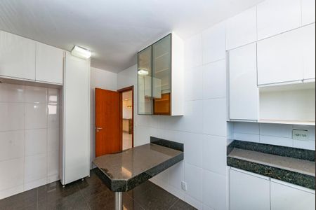 Apartamento à venda com 140m², 4 quartos e 3 vagasCozinha