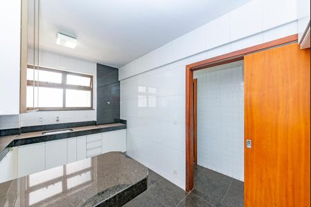 Apartamento à venda com 140m², 4 quartos e 3 vagasCozinha