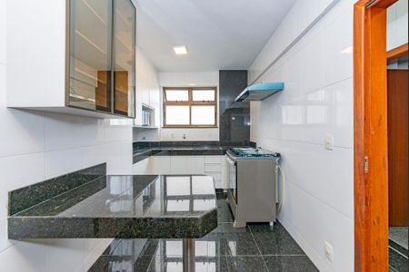Apartamento à venda com 140m², 4 quartos e 3 vagasCozinha