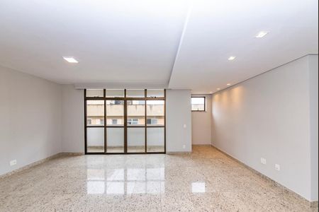 Apartamento à venda com 140m², 4 quartos e 3 vagasSala