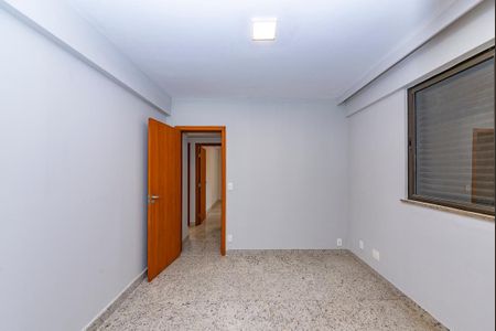 Apartamento à venda com 140m², 4 quartos e 3 vagasQuarto 1
