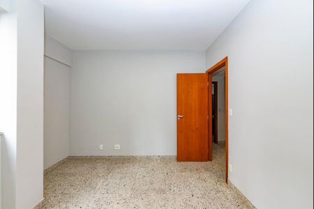Apartamento à venda com 140m², 4 quartos e 3 vagasQuarto 3