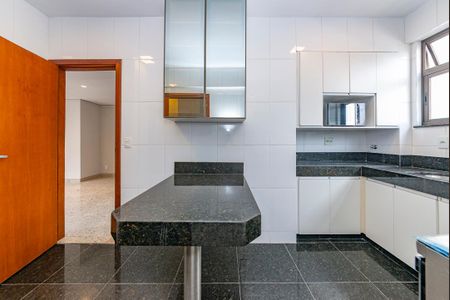 Apartamento à venda com 140m², 4 quartos e 3 vagasCozinha