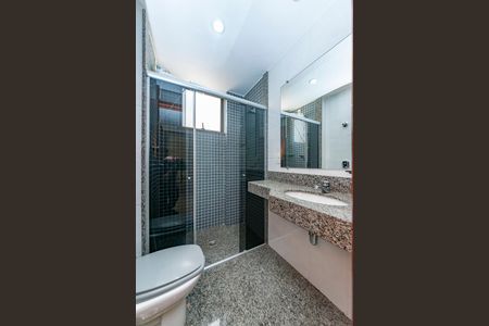 Apartamento à venda com 140m², 4 quartos e 3 vagasBanheiro Social