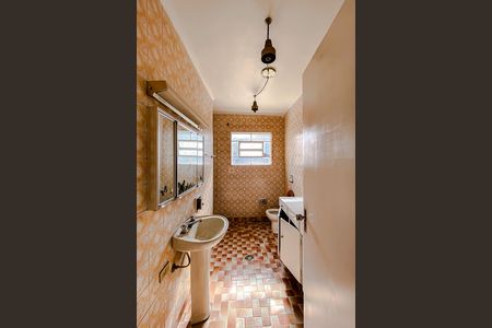 Casa para alugar com 80m², 2 quartos e sem vaga Casa para alugar com 80m², 2 quartos e sem vagaBanheiro
