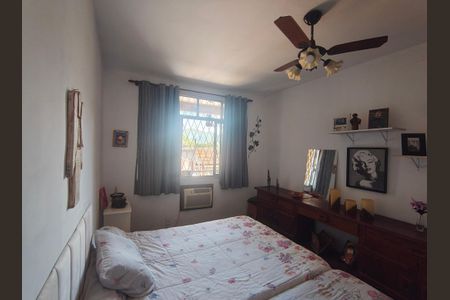 Casa de condomínio à venda com 345m², 4 quartos e 2 vagas Casa de condomínio à venda com 345m², 4 quartos e 2 vagasQuarto 2