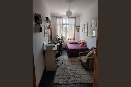 Casa de condomínio à venda com 345m², 4 quartos e 2 vagas Casa de condomínio à venda com 345m², 4 quartos e 2 vagasQuarto 4