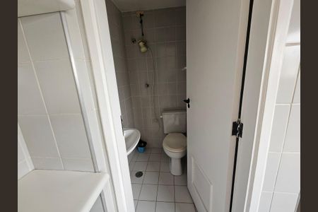 Apartamento para alugar com 100m², 2 quartos e 2 vagas Apartamento para alugar com 100m², 2 quartos e 2 vagasBanheiro de serviço