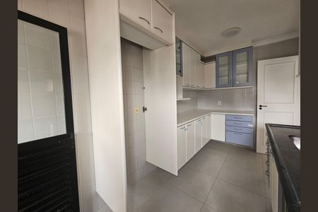 Apartamento para alugar com 100m², 2 quartos e 2 vagas Apartamento para alugar com 100m², 2 quartos e 2 vagasCozinha