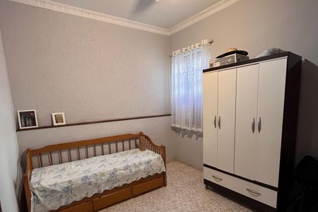 Casa à venda com 197m², 4 quartos e 2 vagas Casa à venda com 197m², 4 quartos e 2 vagasQuarto 2