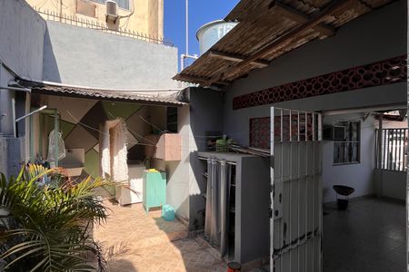 Casa à venda com 197m², 4 quartos e 2 vagas Casa à venda com 197m², 4 quartos e 2 vagasÁrea de Serviço