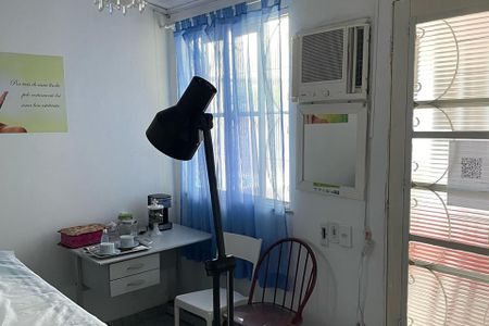 Casa à venda com 197m², 4 quartos e 2 vagas Casa à venda com 197m², 4 quartos e 2 vagasQuarto Serviços