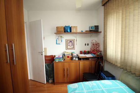 Apartamento à venda com 70m², 3 quartos e 1 vagaQuarto 2