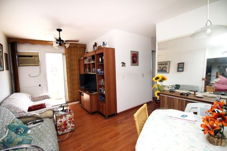 Sala  de apartamento à venda com 3 quartos, 70m² em Vila da Penha, Rio de Janeiro